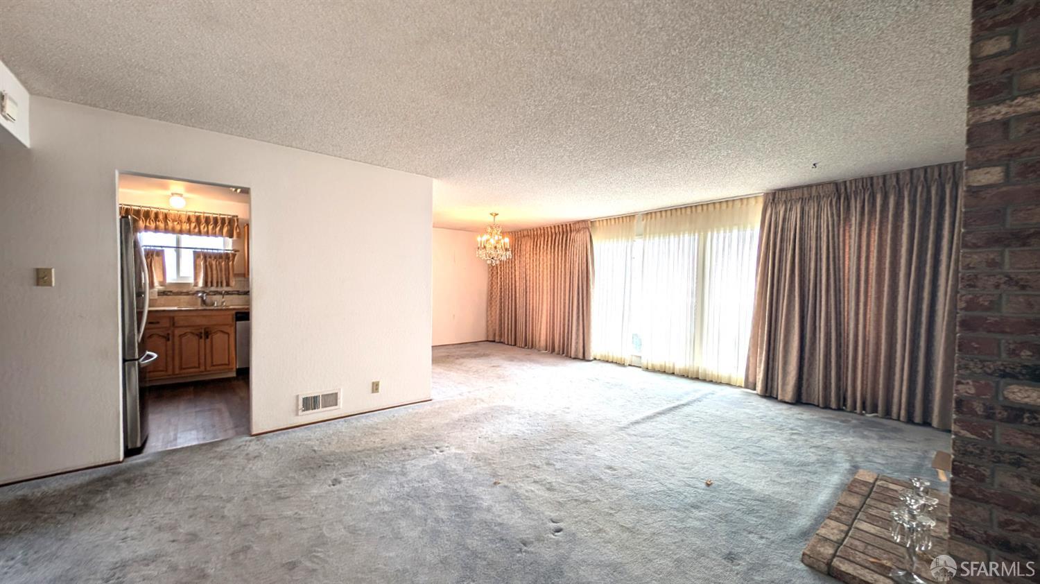 Detail Gallery Image 7 of 7 For 1101 Skyline Dr, Daly City,  CA 94015 - 3 Beds | 2 Baths