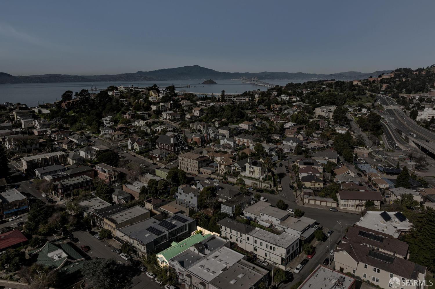 Detail Gallery Image 10 of 13 For 116 Washington Ave, Richmond,  CA 94801 - – Beds | – Baths