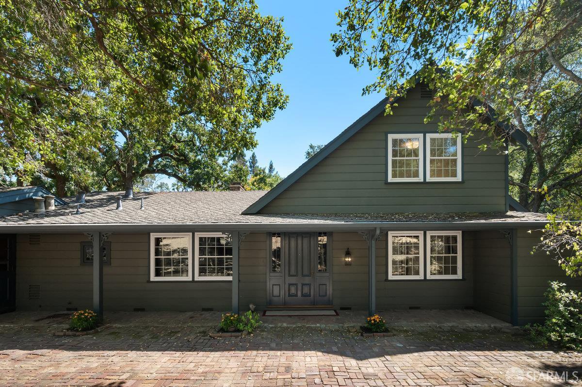 Detail Gallery Image 2 of 69 For 5262 Alhambra Valley Rd, Martinez,  CA 94553 - 5 Beds | 3/1 Baths