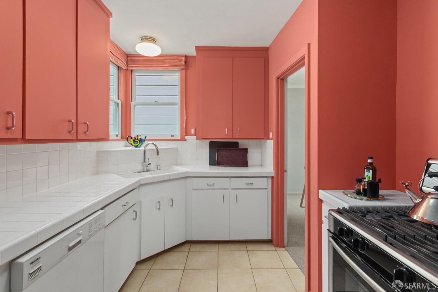 Detail Gallery Image 9 of 31 For 1230 Clay St #303,  San Francisco,  CA 94108 - 1 Beds | 1 Baths