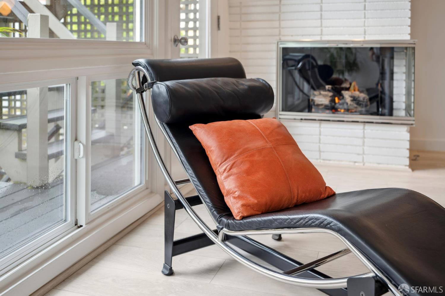 Detail Gallery Image 10 of 64 For 136 Clifford Ter, San Francisco,  CA 94117 - 3 Beds | 2 Baths