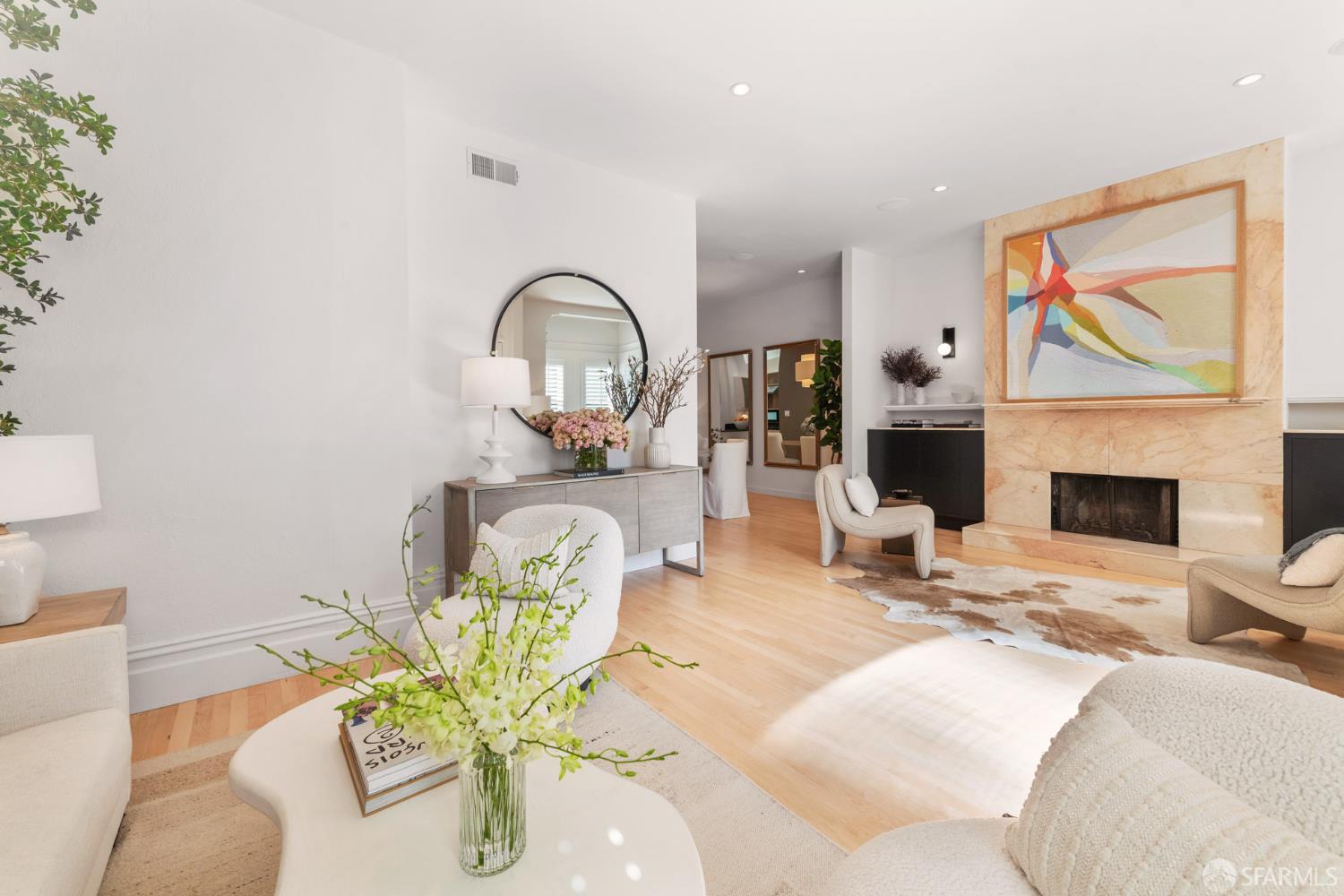 Detail Gallery Image 5 of 41 For 70 Valley St, San Francisco,  CA 94110 - 3 Beds | 2/1 Baths