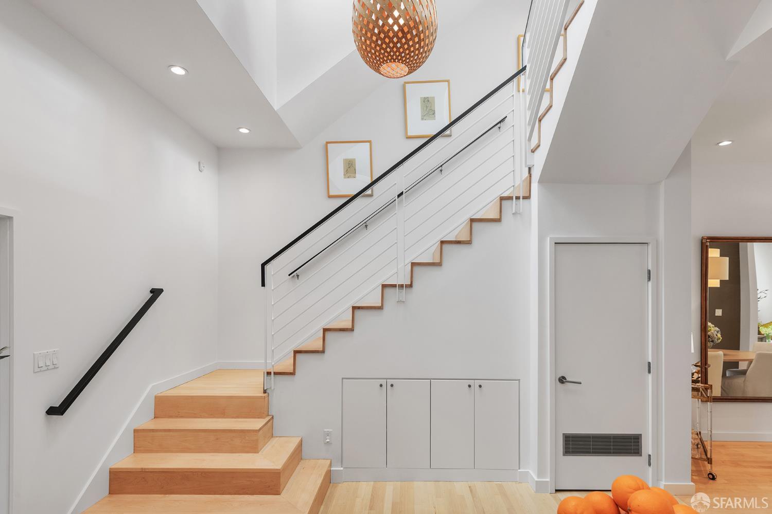 Detail Gallery Image 28 of 41 For 70 Valley St, San Francisco,  CA 94110 - 3 Beds | 2/1 Baths