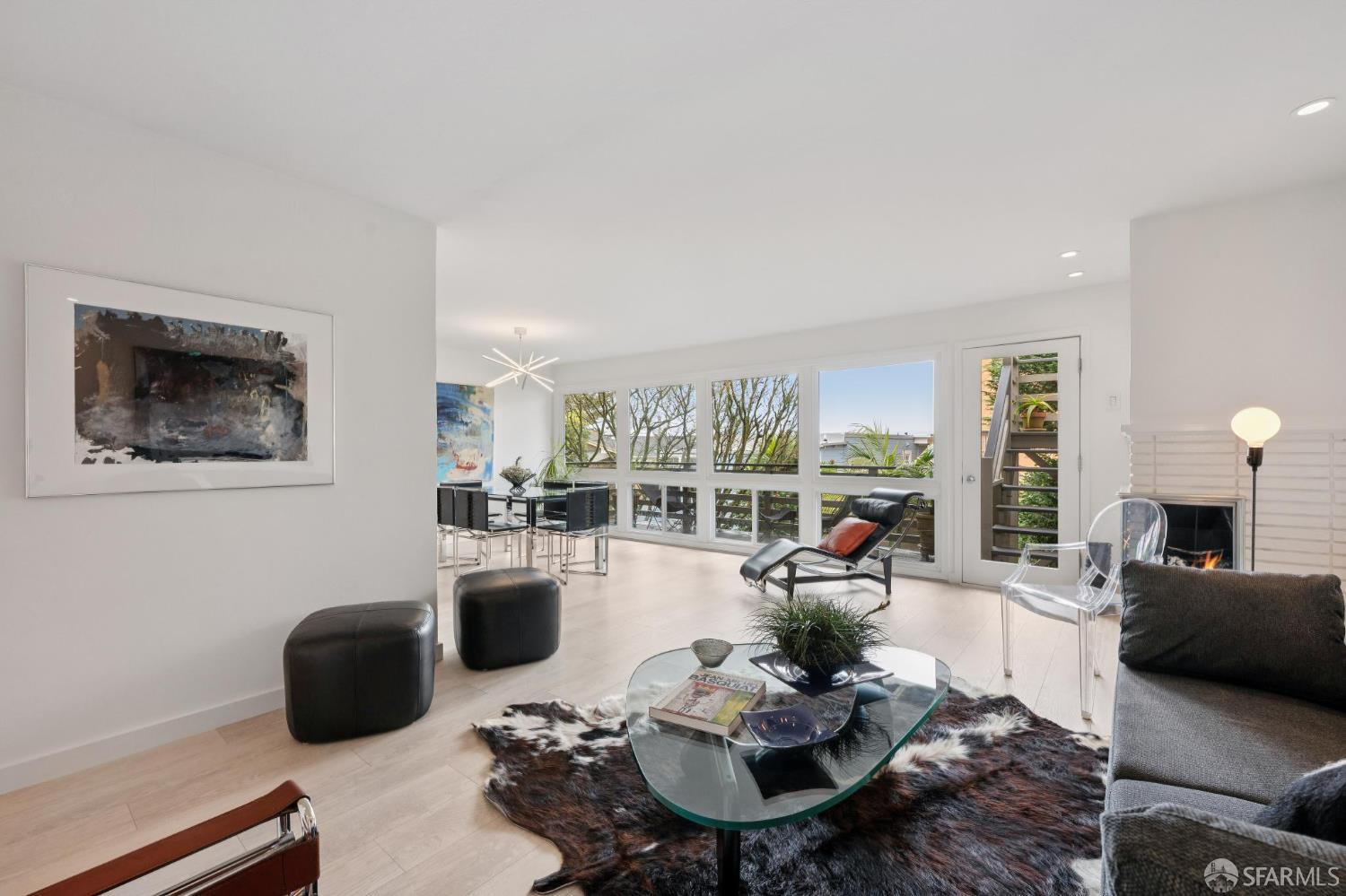 Detail Gallery Image 3 of 64 For 136 Clifford Ter, San Francisco,  CA 94117 - 3 Beds | 2 Baths