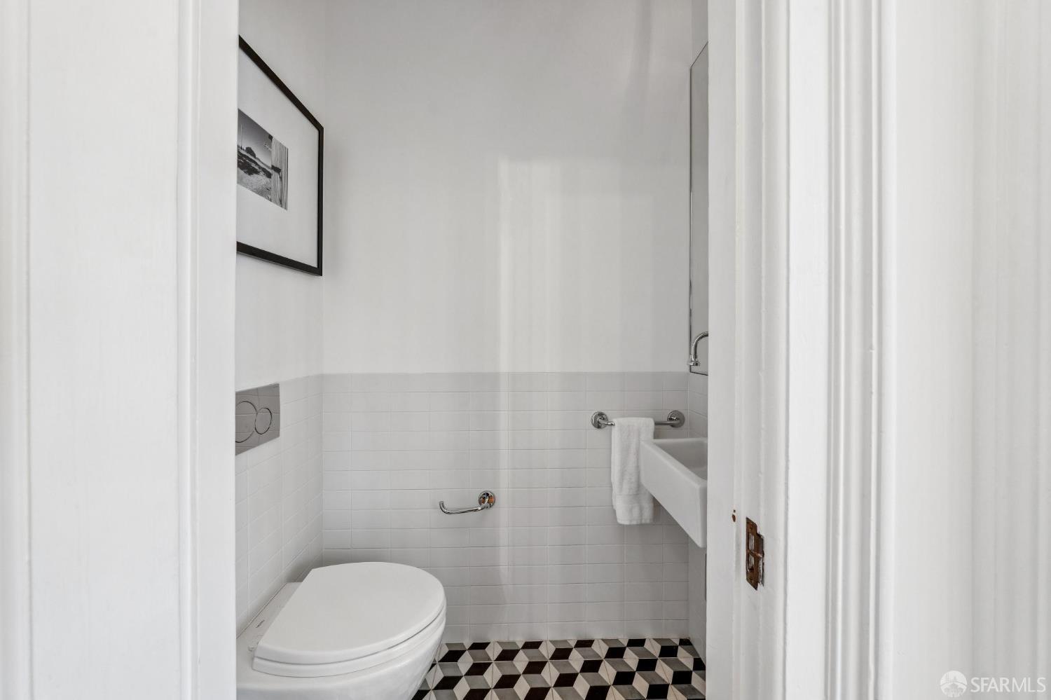 Detail Gallery Image 32 of 41 For 1321 South Van Ness Ave, San Francisco,  CA 94110 - 3 Beds | 1/1 Baths