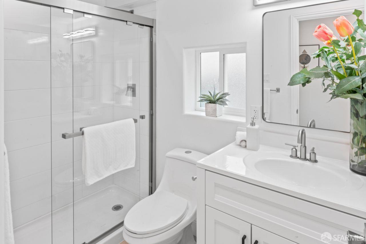 Detail Gallery Image 15 of 32 For 339 Monterey St, Brisbane,  CA 94005 - 2 Beds | 2/1 Baths