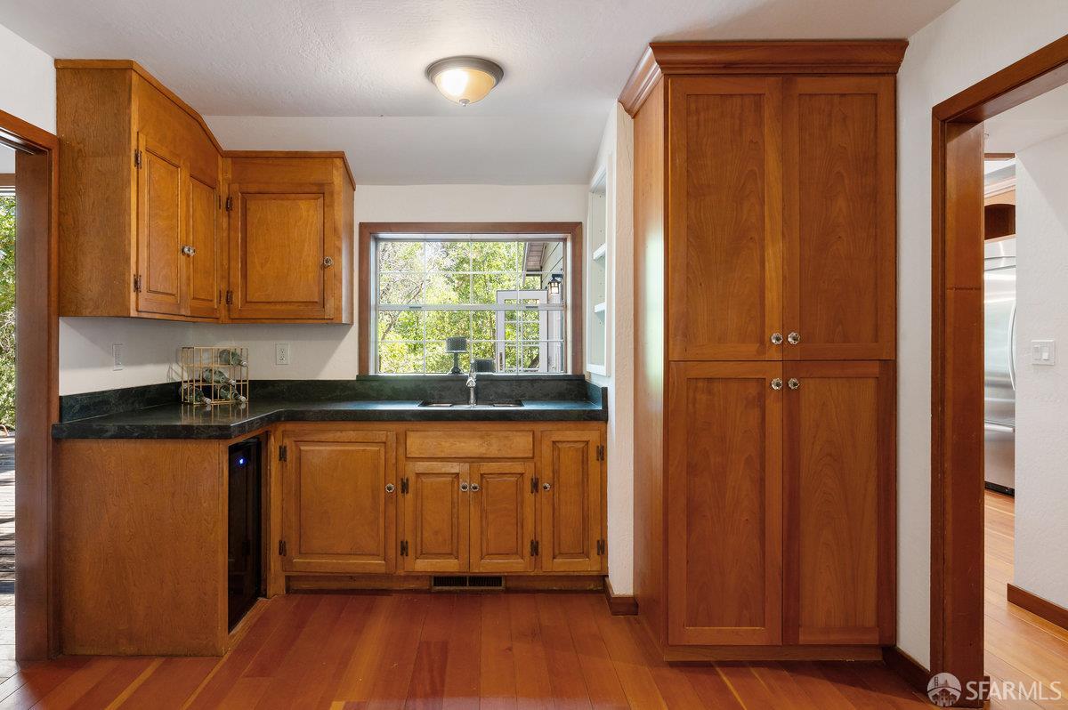 Detail Gallery Image 15 of 69 For 5262 Alhambra Valley Rd, Martinez,  CA 94553 - 5 Beds | 3/1 Baths