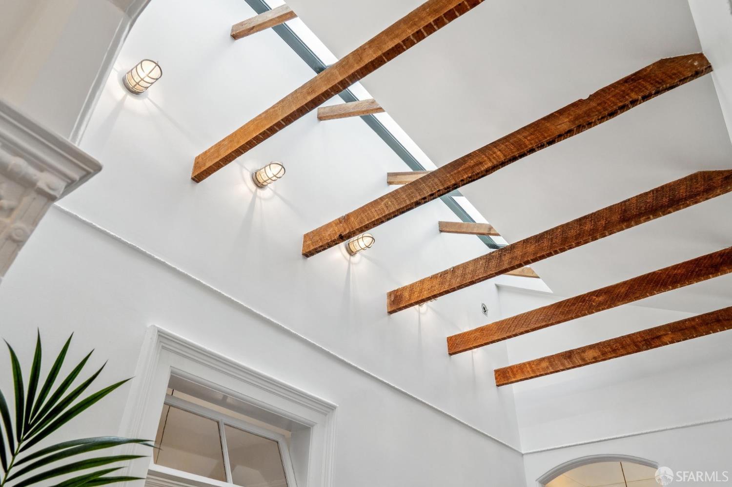 Detail Gallery Image 28 of 41 For 1321 South Van Ness Ave, San Francisco,  CA 94110 - 3 Beds | 1/1 Baths