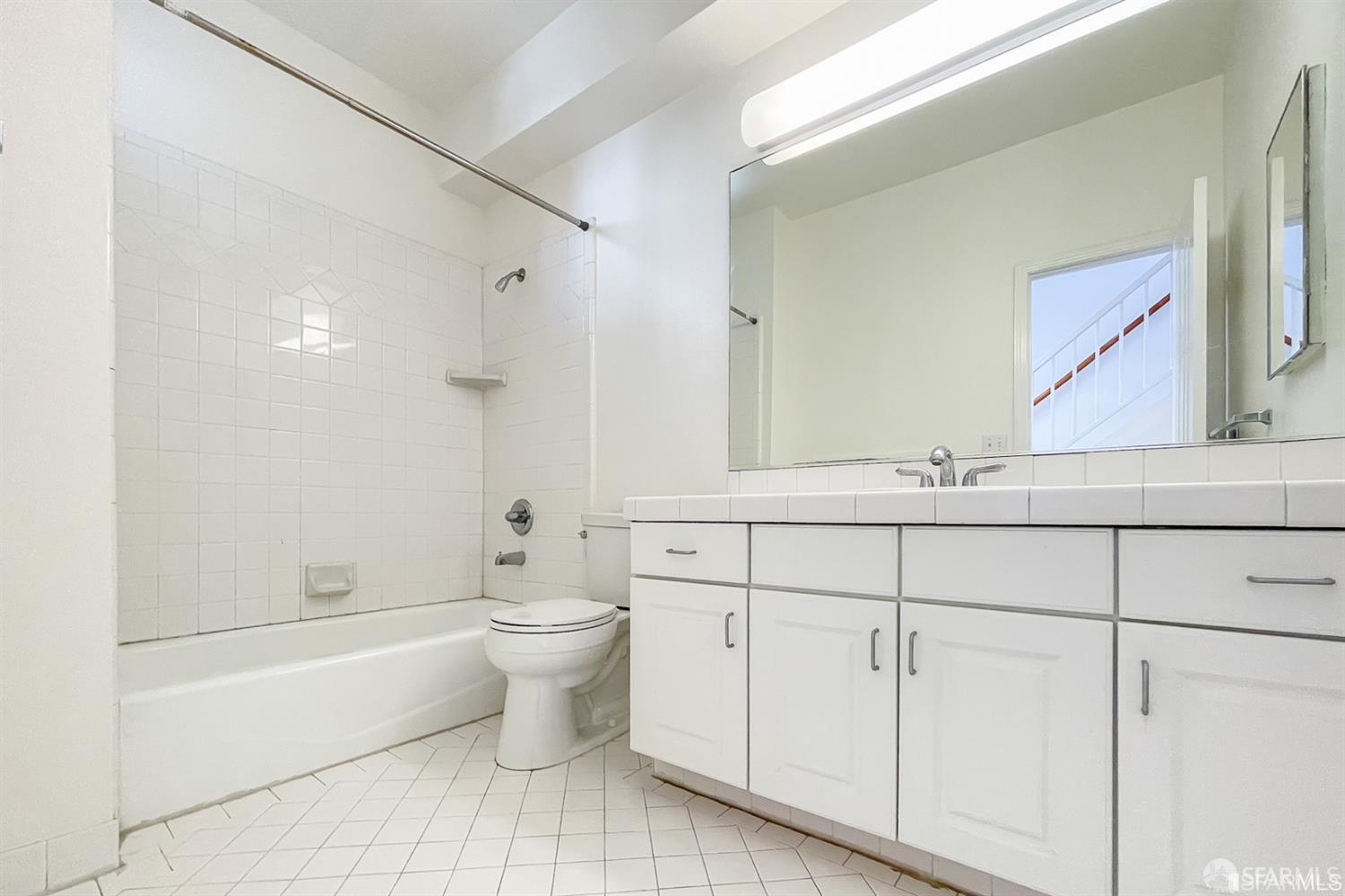 Detail Gallery Image 8 of 12 For 18 Jennifer Pl, San Francisco,  CA 94107 - 2 Beds | 1 Baths