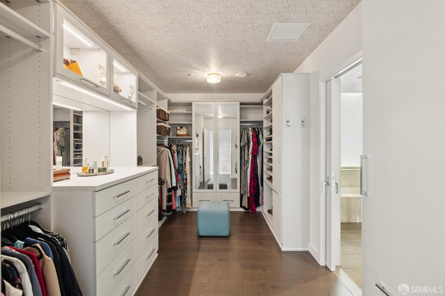 Detail Gallery Image 24 of 44 For 488 Folsom St #5301,  San Francisco,  CA 94105 - 3 Beds | 5/1 Baths