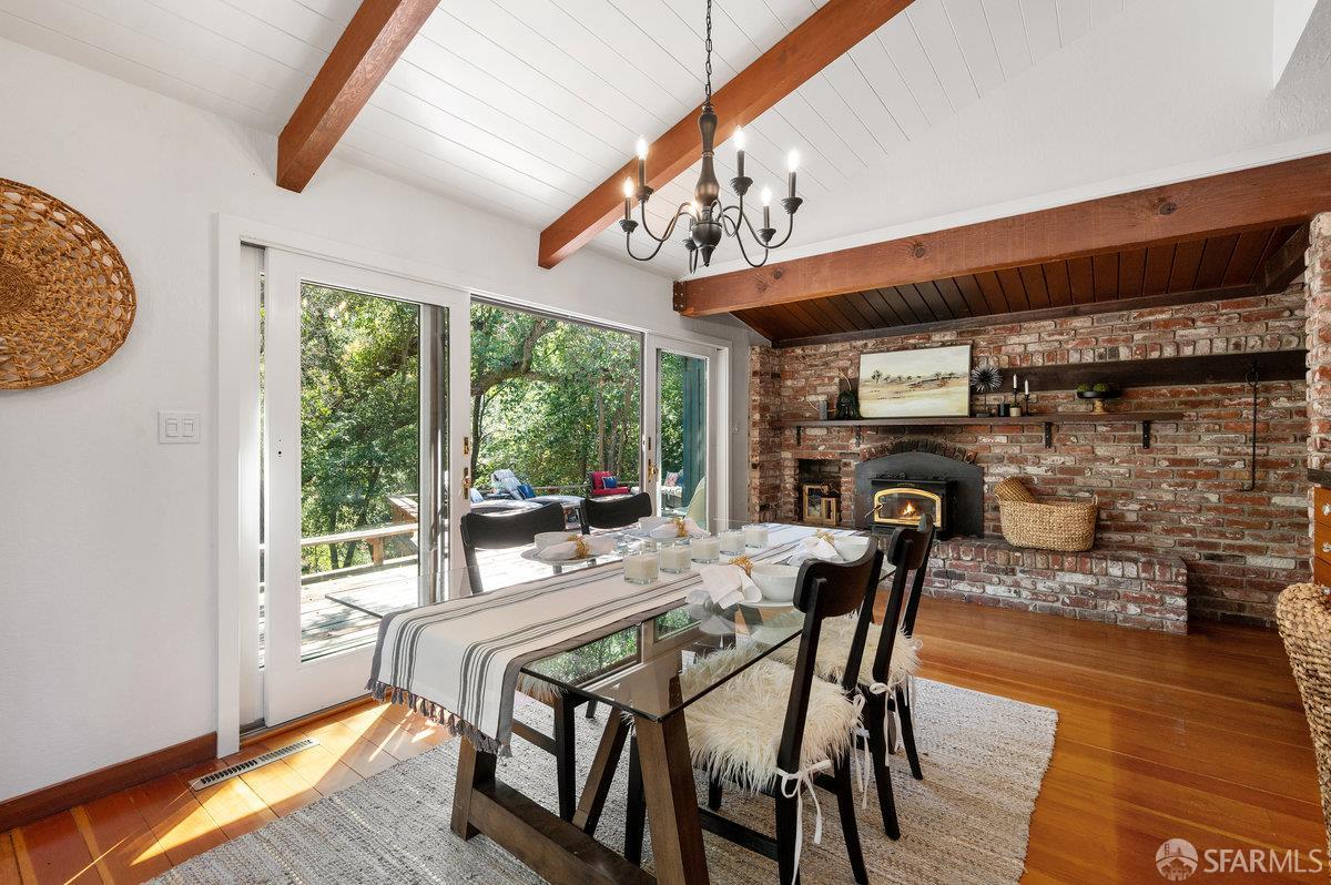 Detail Gallery Image 13 of 69 For 5262 Alhambra Valley Rd, Martinez,  CA 94553 - 5 Beds | 3/1 Baths