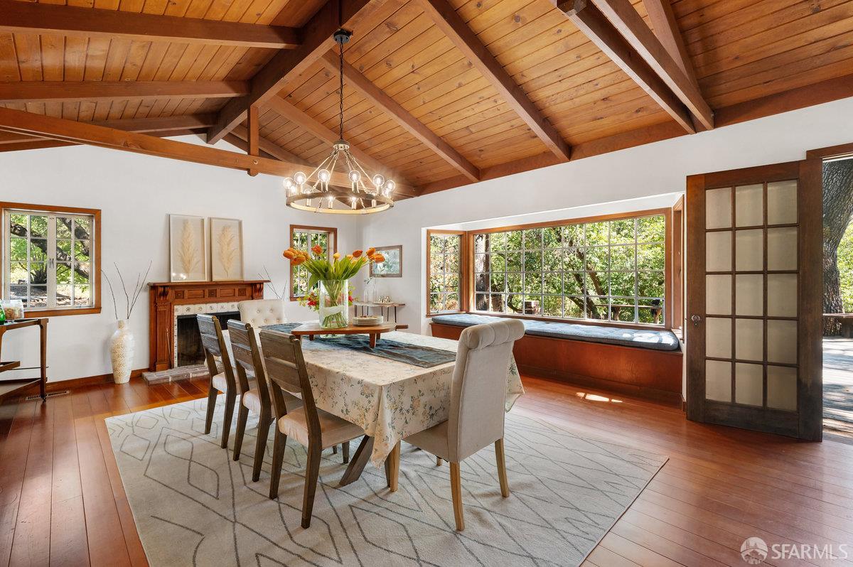 Detail Gallery Image 17 of 69 For 5262 Alhambra Valley Rd, Martinez,  CA 94553 - 5 Beds | 3/1 Baths