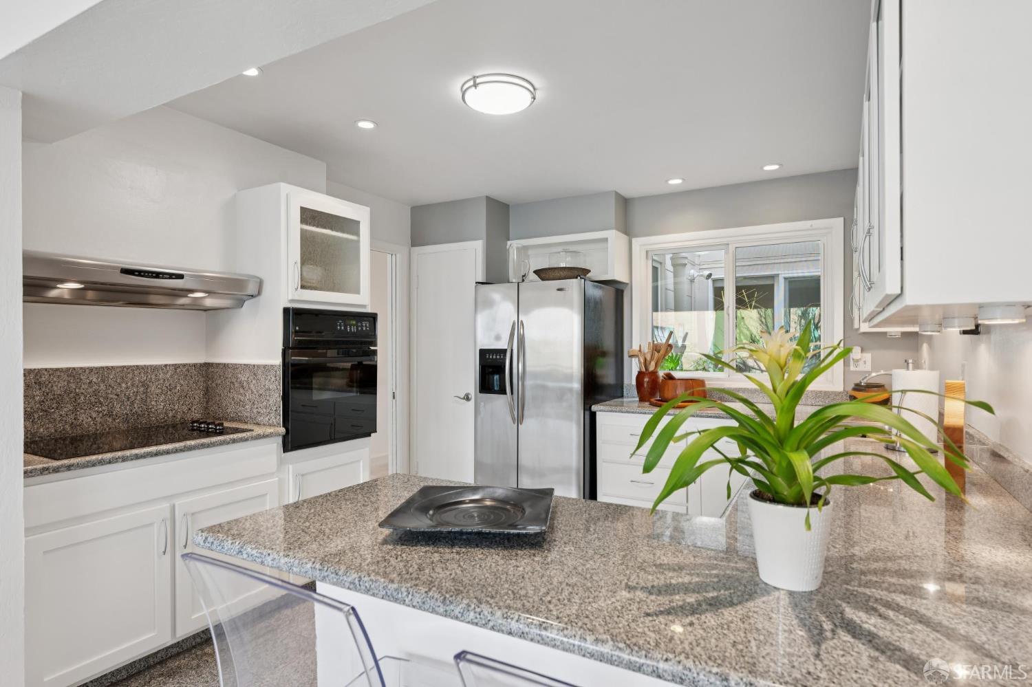 Detail Gallery Image 20 of 64 For 136 Clifford Ter, San Francisco,  CA 94117 - 3 Beds | 2 Baths