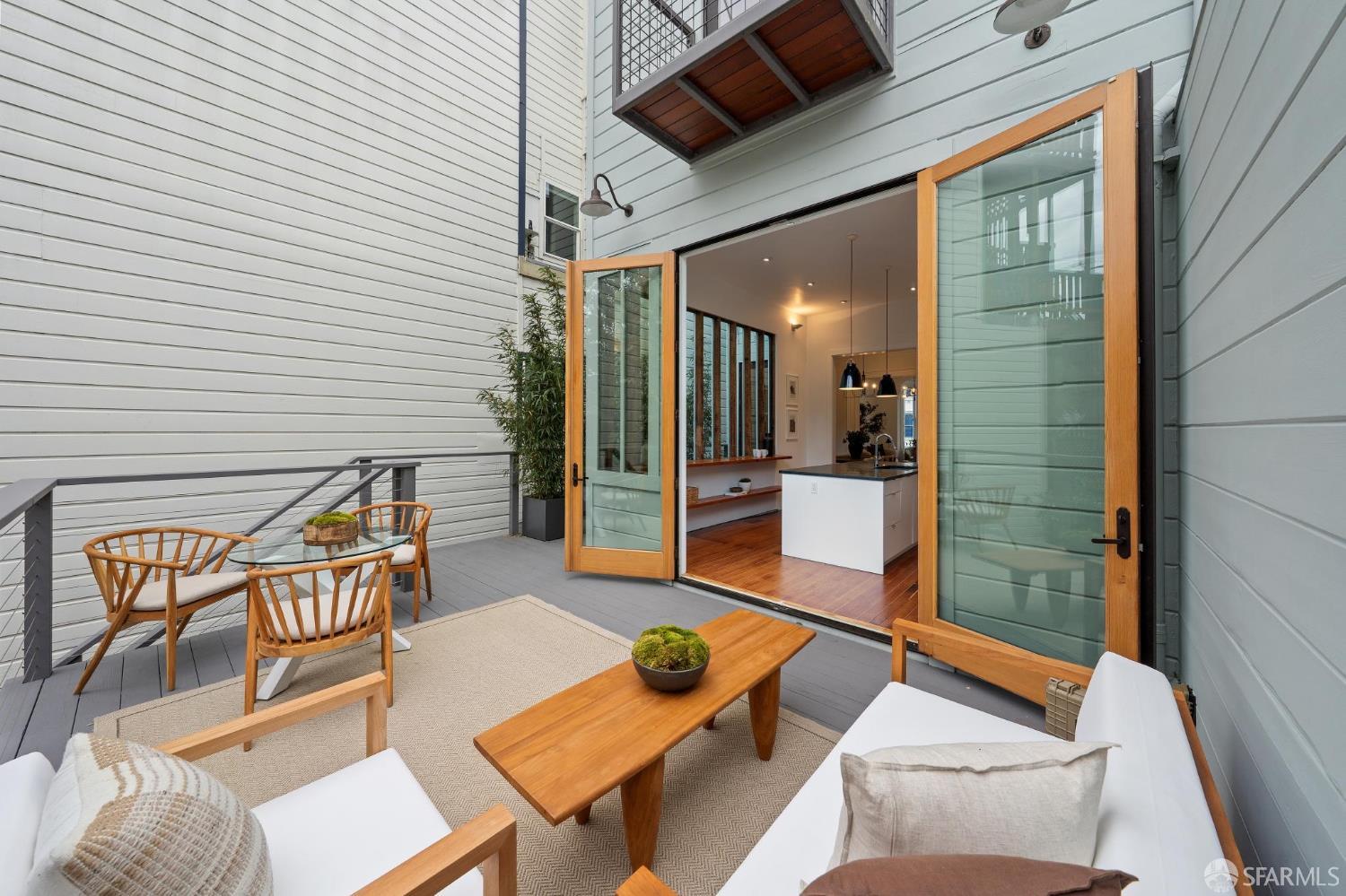 Detail Gallery Image 13 of 41 For 1321 South Van Ness Ave, San Francisco,  CA 94110 - 3 Beds | 1/1 Baths