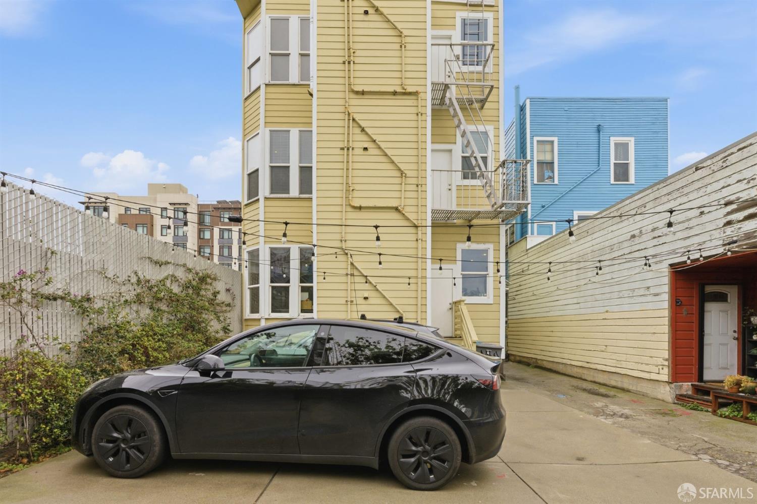 Detail Gallery Image 36 of 41 For 471 South Van Ness Ave, San Francisco,  CA 94103 - 4 Beds | 3 Baths