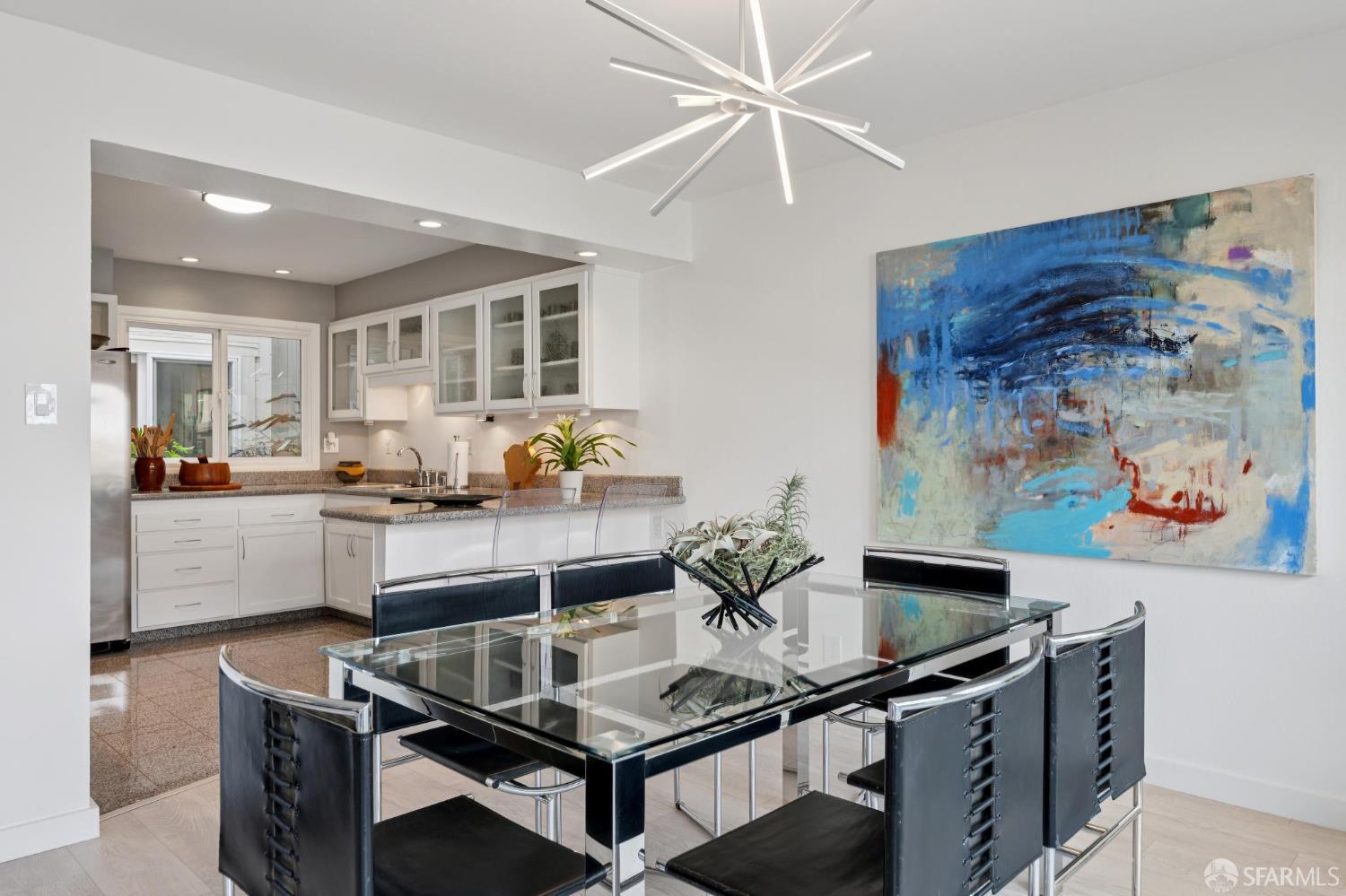 Detail Gallery Image 19 of 64 For 136 Clifford Ter, San Francisco,  CA 94117 - 3 Beds | 2 Baths