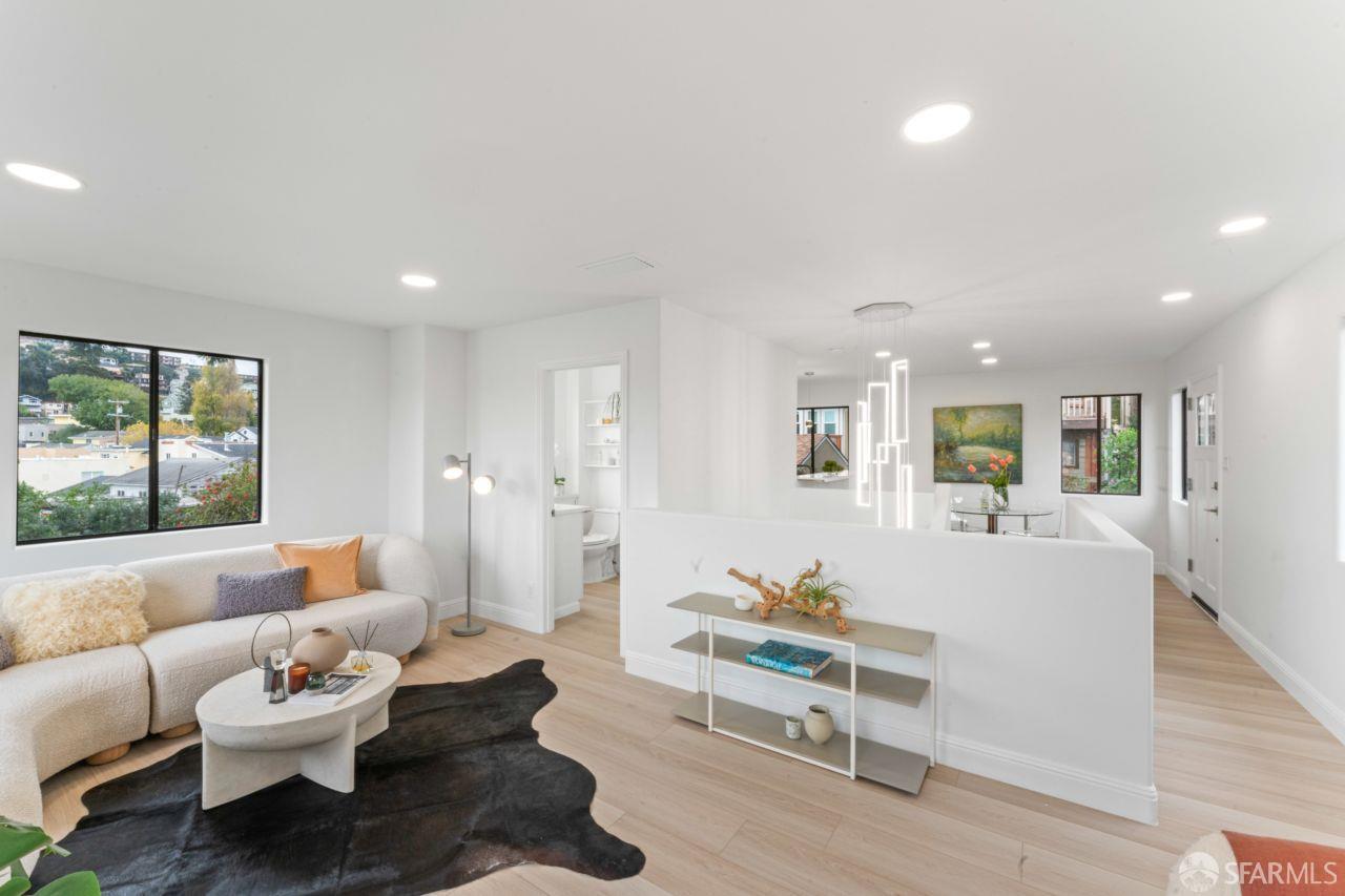 Detail Gallery Image 5 of 32 For 339 Monterey St, Brisbane,  CA 94005 - 2 Beds | 2/1 Baths