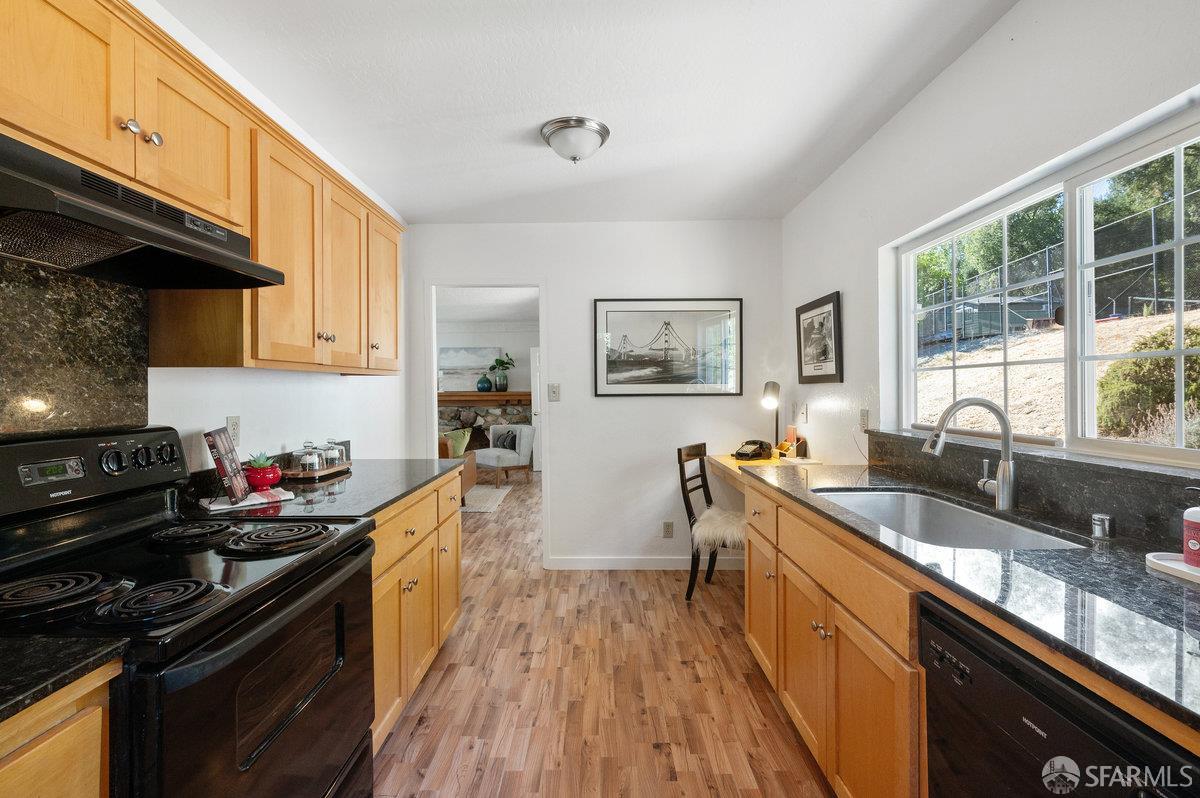 Detail Gallery Image 44 of 69 For 5262 Alhambra Valley Rd, Martinez,  CA 94553 - 5 Beds | 3/1 Baths