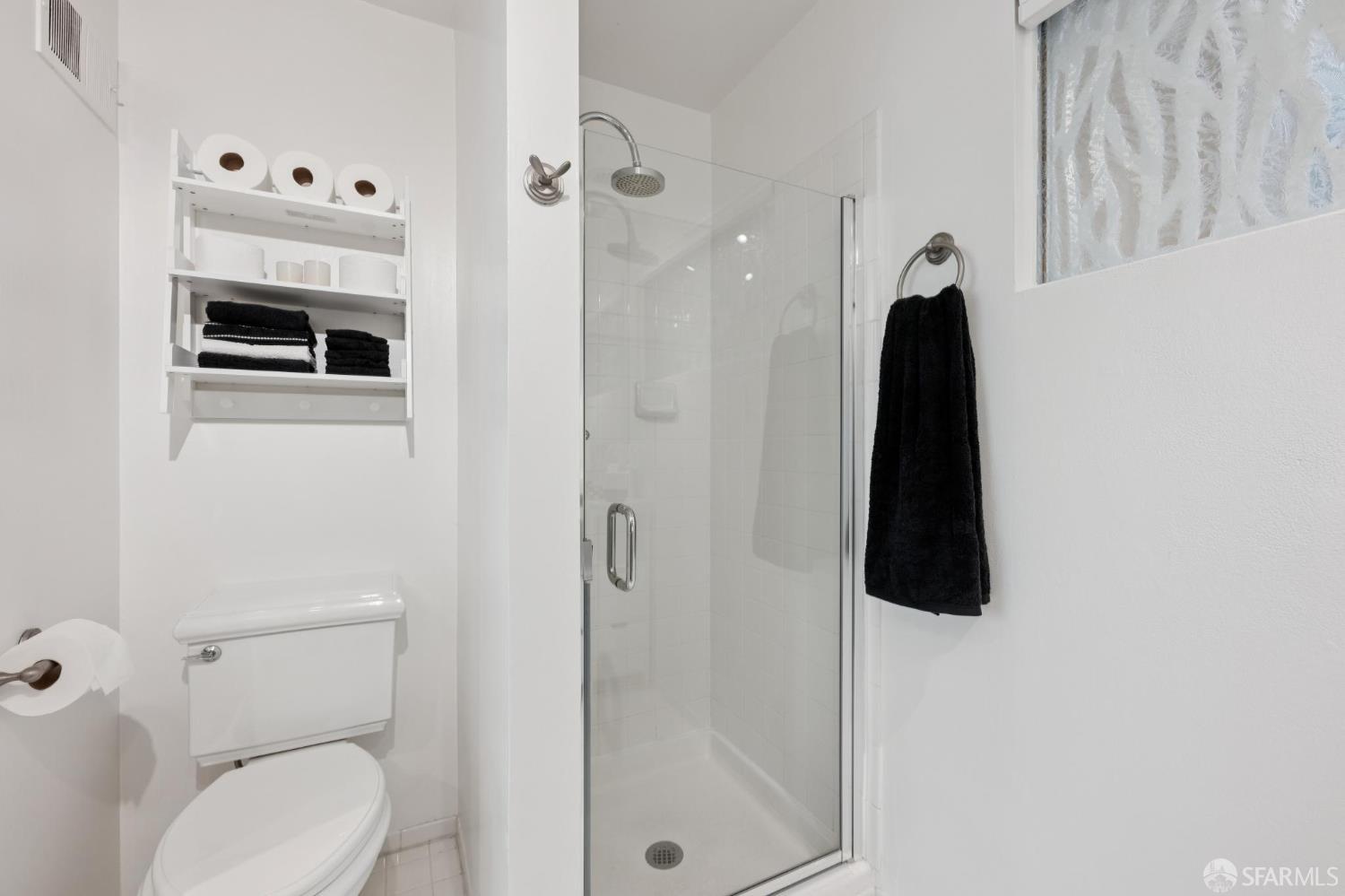 Detail Gallery Image 31 of 64 For 136 Clifford Ter, San Francisco,  CA 94117 - 3 Beds | 2 Baths