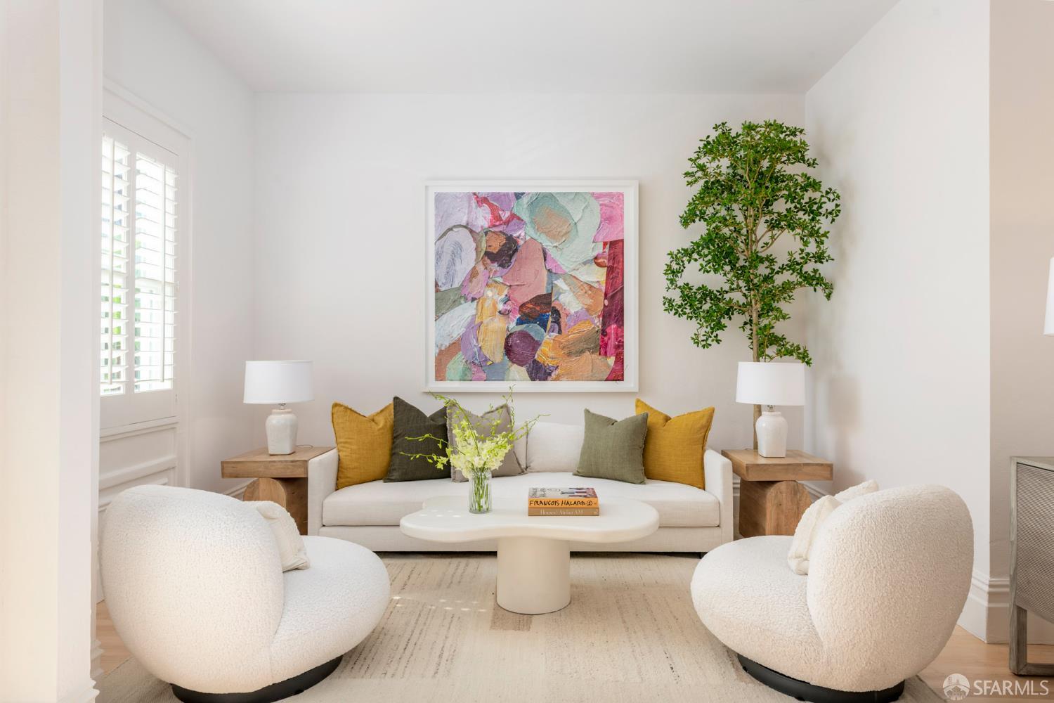 Detail Gallery Image 4 of 41 For 70 Valley St, San Francisco,  CA 94110 - 3 Beds | 2/1 Baths