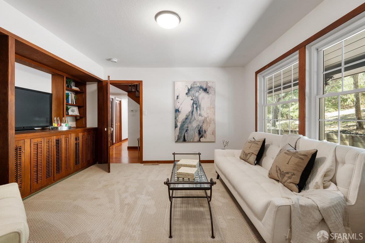 Detail Gallery Image 27 of 69 For 5262 Alhambra Valley Rd, Martinez,  CA 94553 - 5 Beds | 3/1 Baths