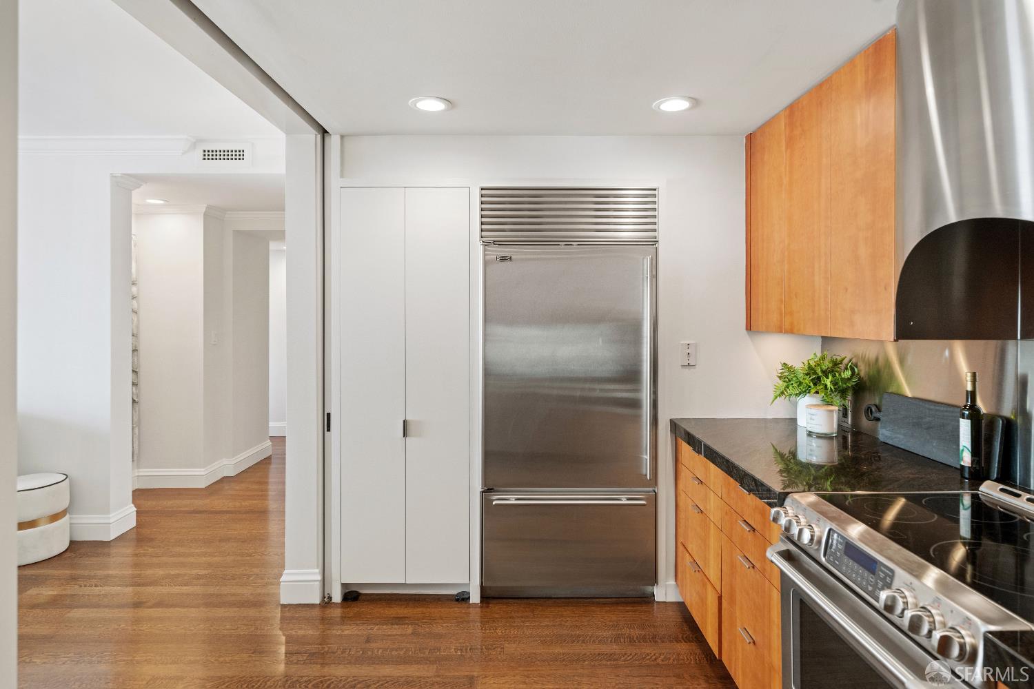 Detail Gallery Image 13 of 40 For 1333 Jones St #502,  San Francisco,  CA 94109 - 2 Beds | 2 Baths