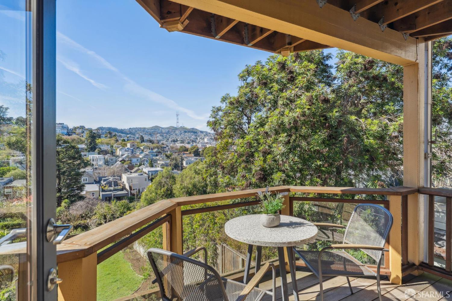 Detail Gallery Image 53 of 81 For 250 Peralta Ave, San Francisco,  CA 94110 - 4 Beds | 3 Baths