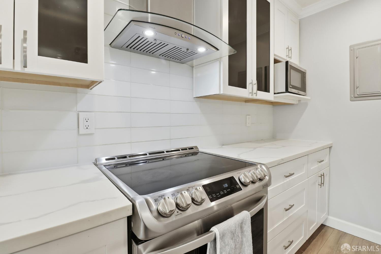 Detail Gallery Image 6 of 27 For 2505 Dillion Ct #3,  San Jose,  CA 95133 - 2 Beds | 1 Baths