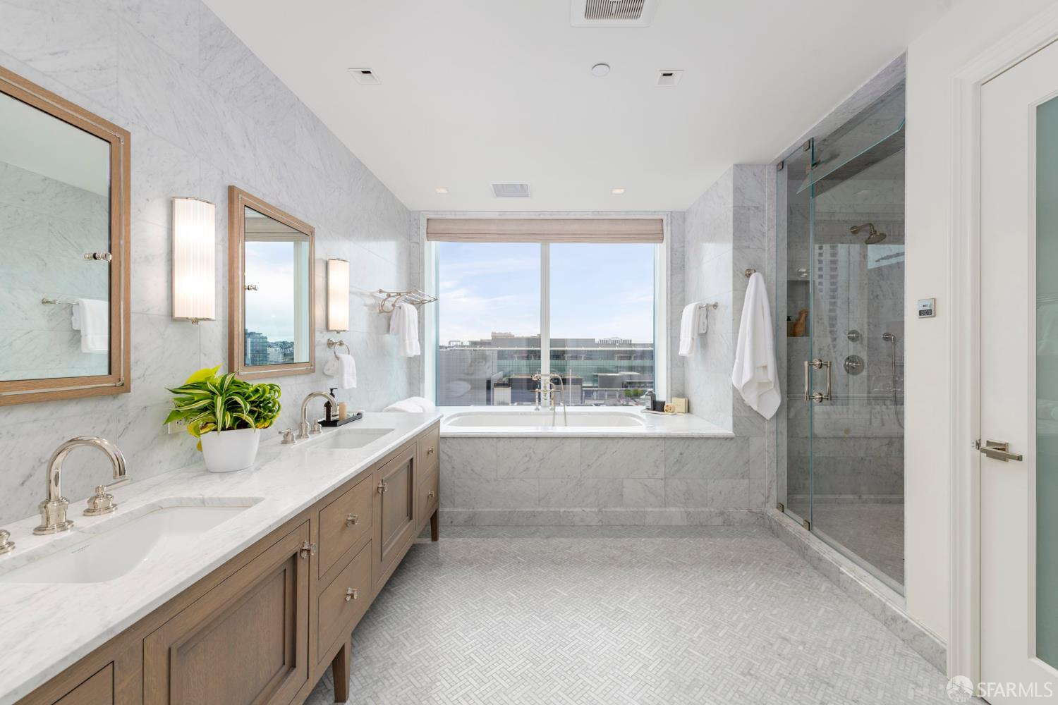 Photo #25: 426106837 Listing: Photo #25