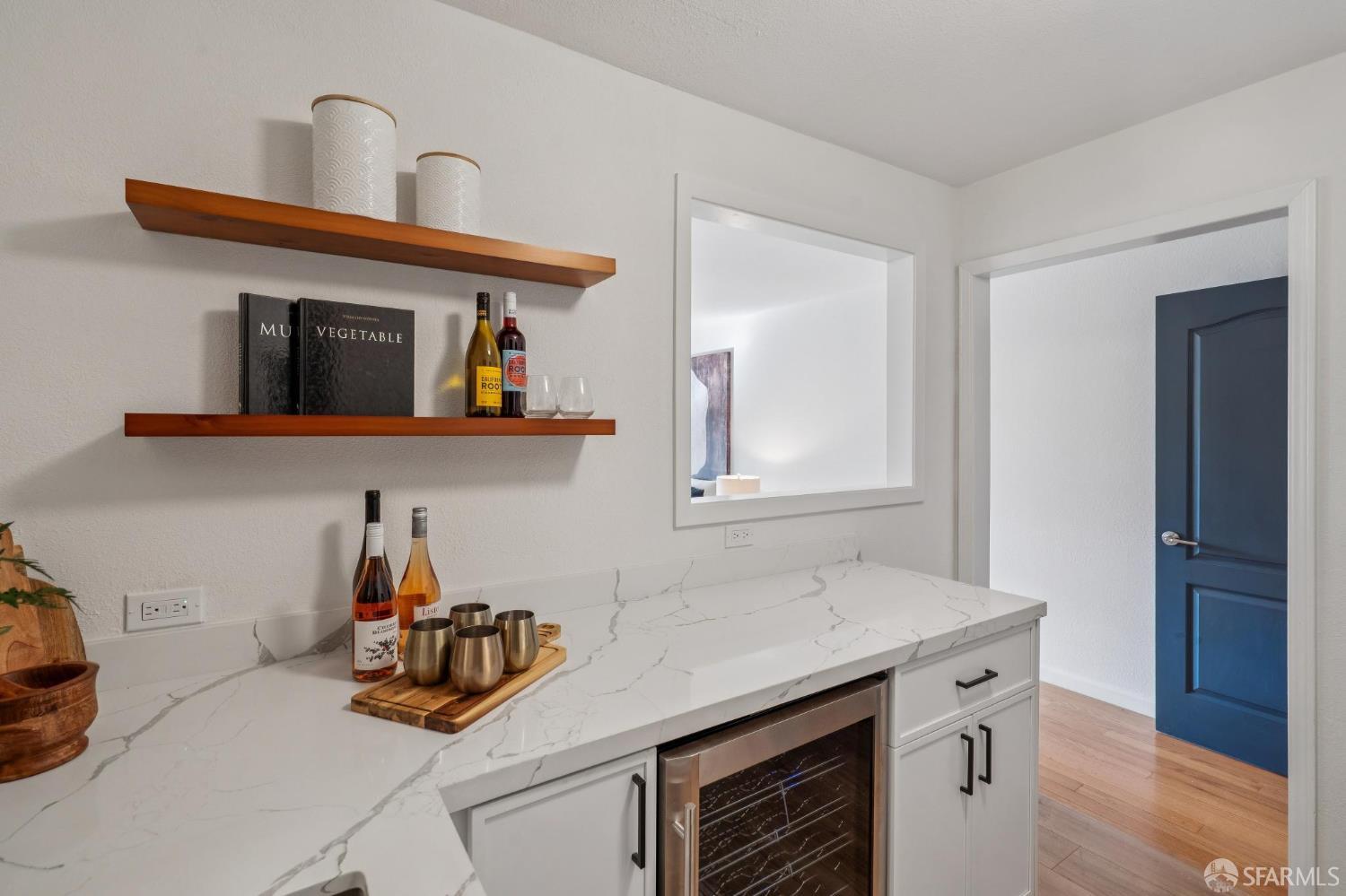 Detail Gallery Image 31 of 81 For 250 Peralta Ave, San Francisco,  CA 94110 - 4 Beds | 3 Baths