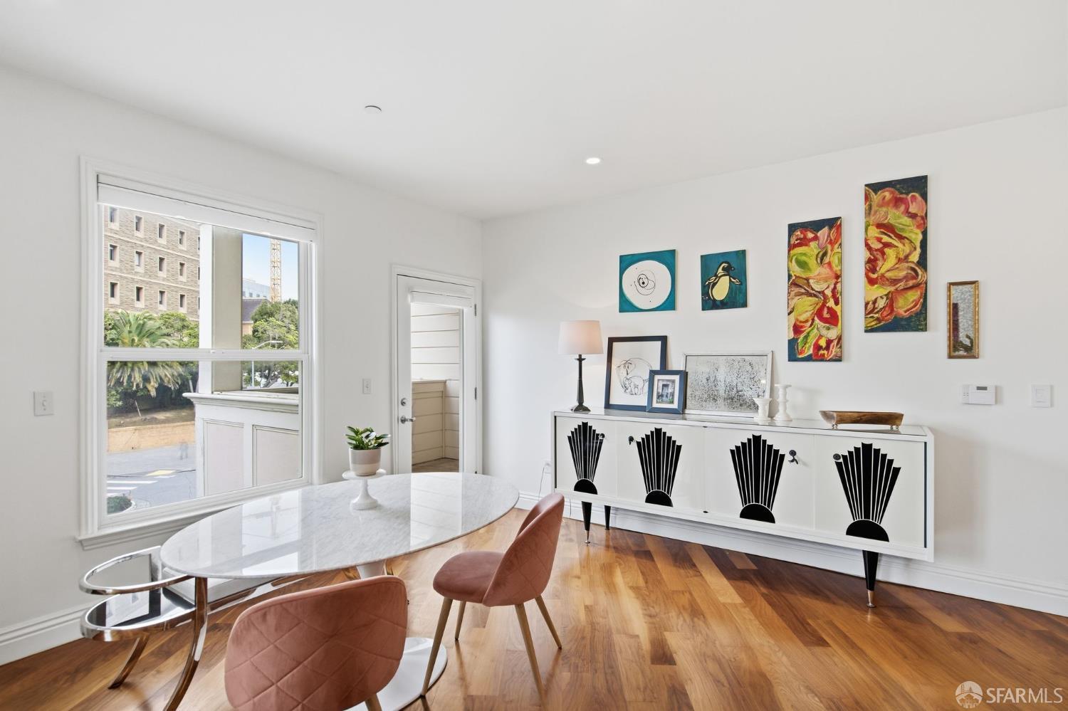 Detail Gallery Image 3 of 29 For 1699 Valencia St #306,  San Francisco,  CA 94110 - 2 Beds | 2 Baths