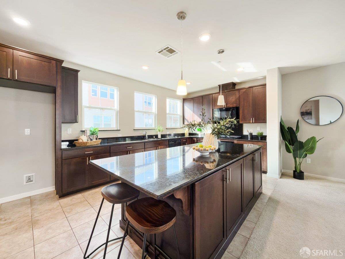 Detail Gallery Image 11 of 45 For 1017 Ocean View Ave, Daly City,  CA 94014 - 3 Beds | 2/1 Baths