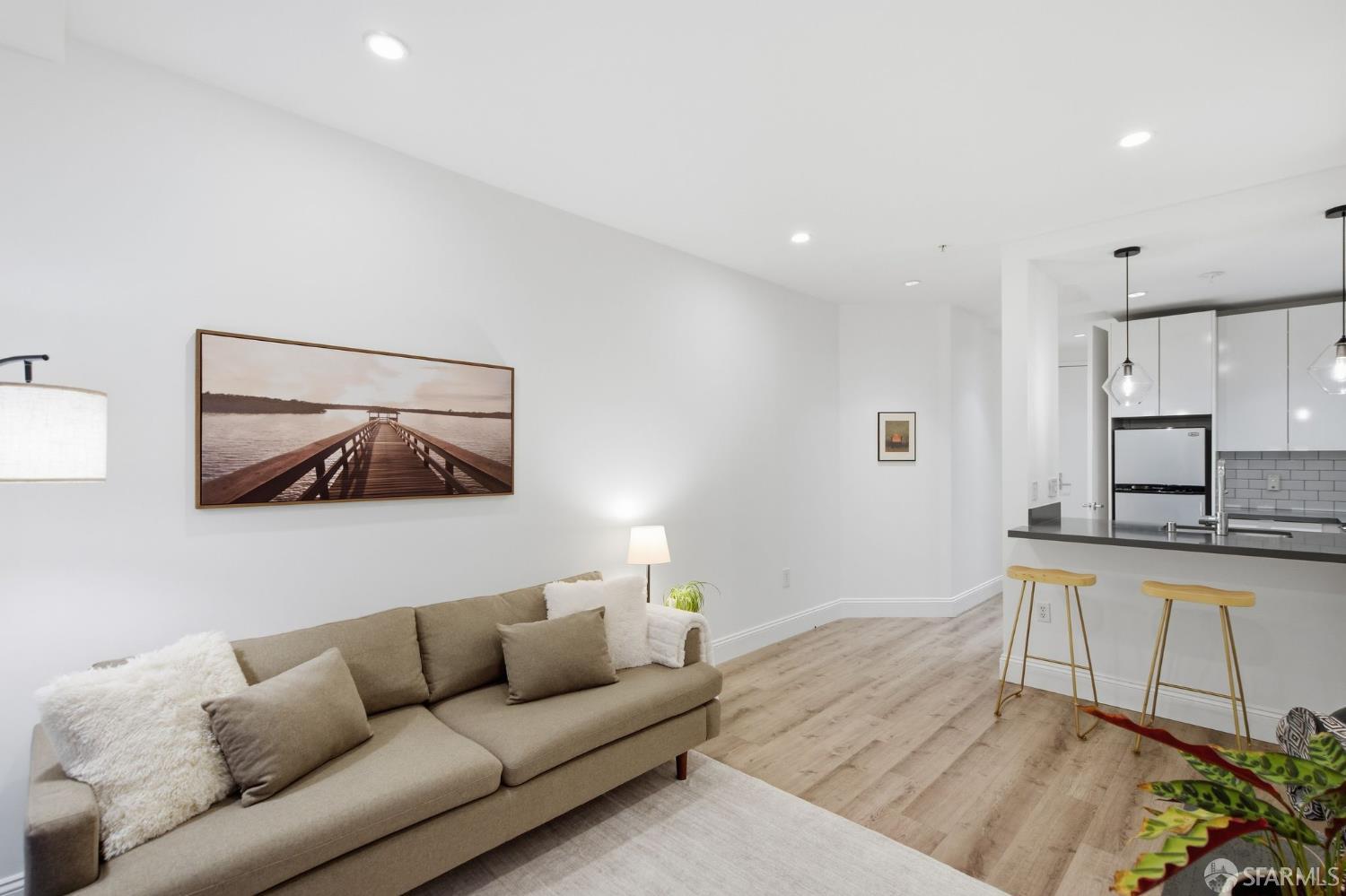 Detail Gallery Image 4 of 24 For 901 Bush St #103,  San Francisco,  CA 94109 - 1 Beds | 1 Baths