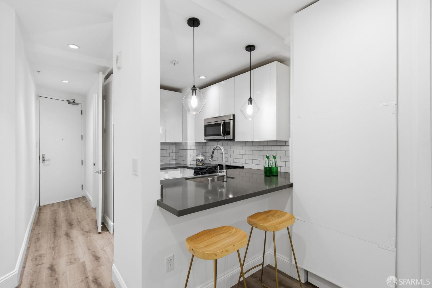 Detail Gallery Image 5 of 24 For 901 Bush St #103,  San Francisco,  CA 94109 - 1 Beds | 1 Baths