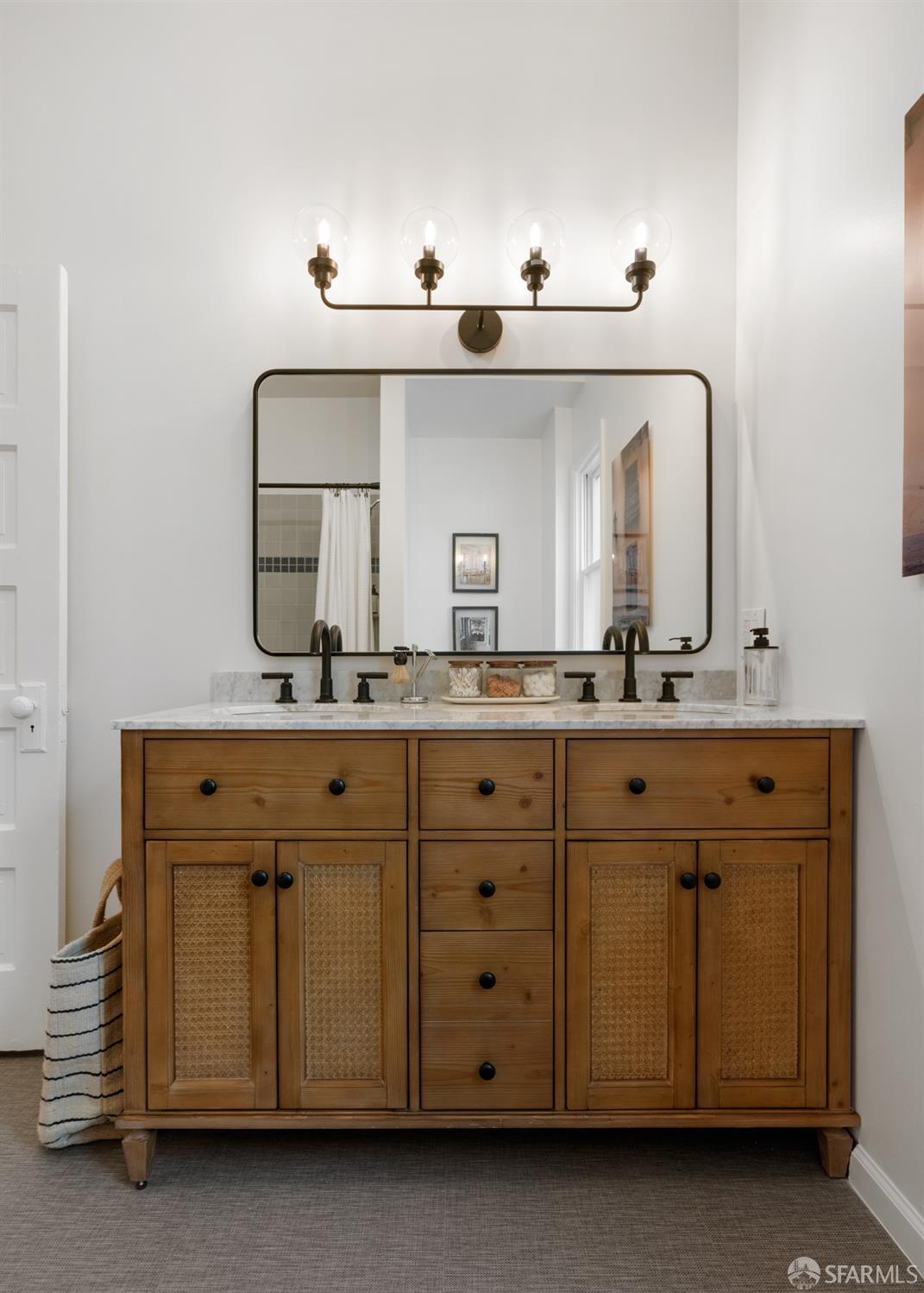 Detail Gallery Image 15 of 19 For 1588 Waller St, San Francisco,  CA 94117 - 2 Beds | 1 Baths