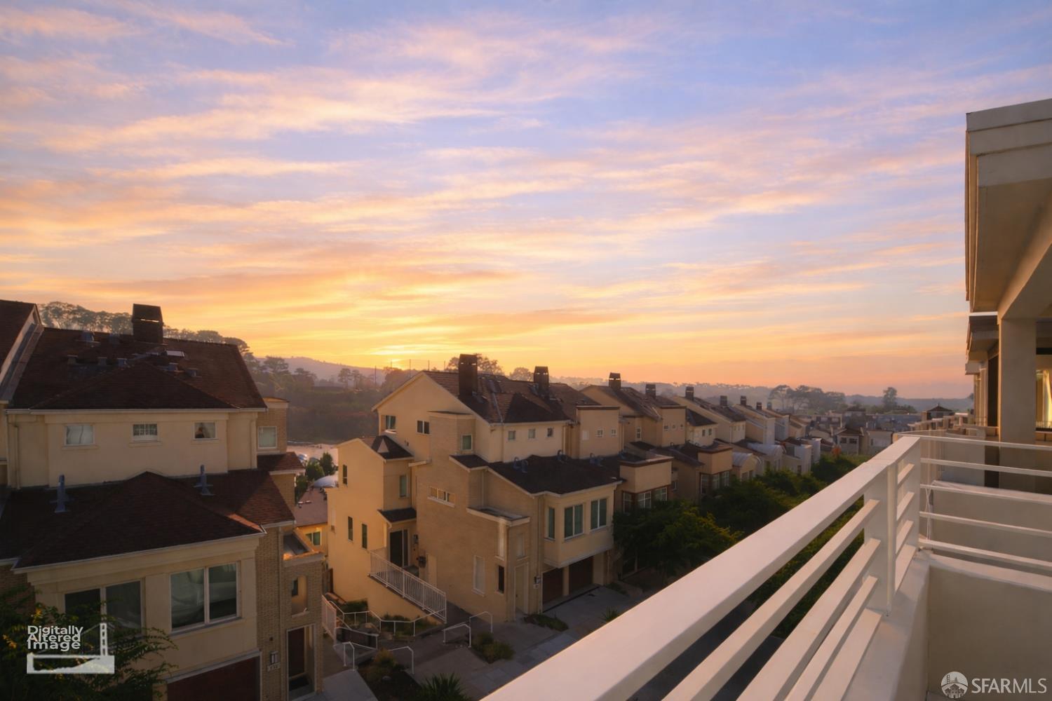 Detail Gallery Image 4 of 48 For 138 Summit Way #138,  San Francisco,  CA 94132 - 3 Beds | 2/1 Baths