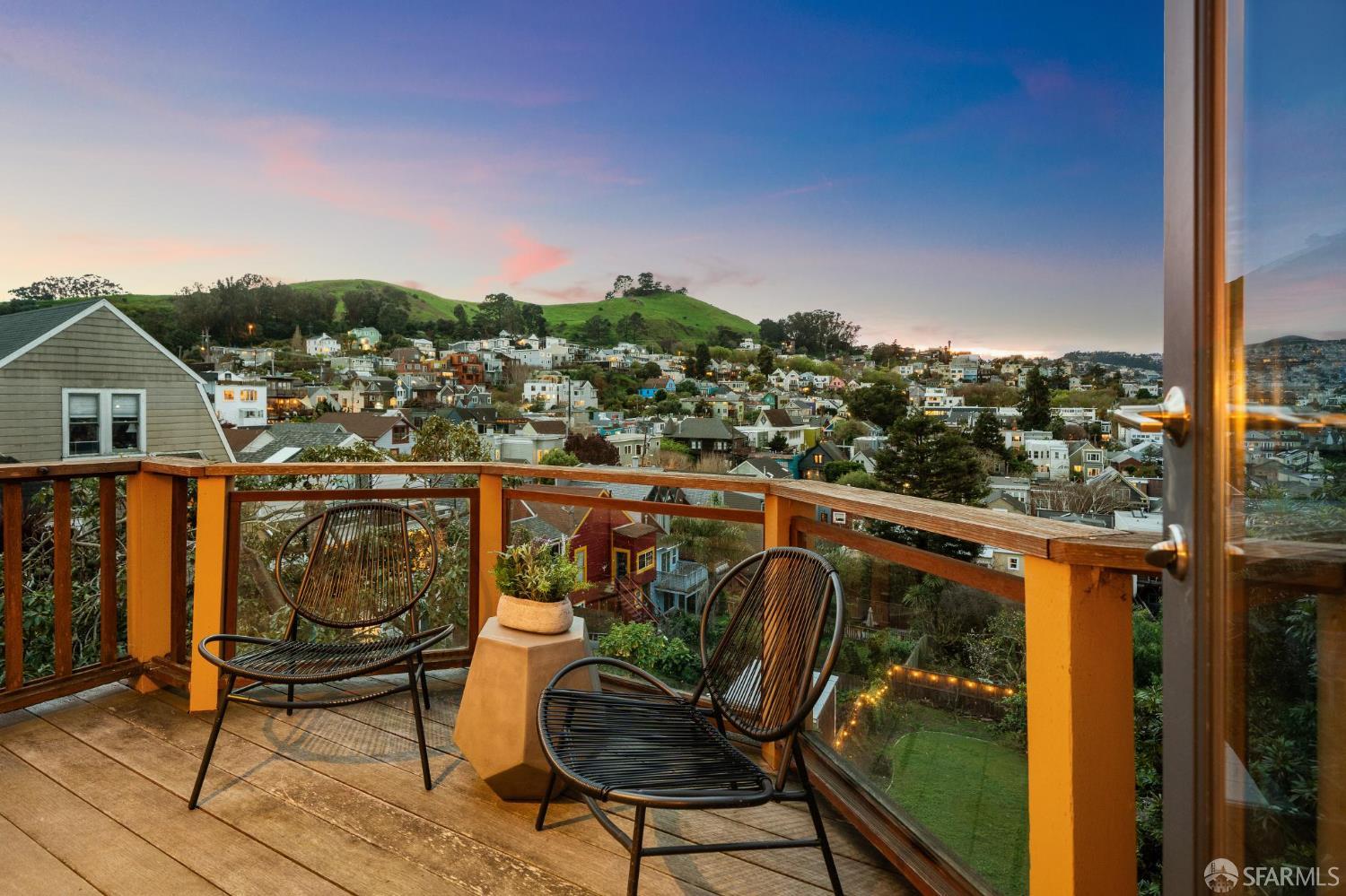 Detail Gallery Image 6 of 81 For 250 Peralta Ave, San Francisco,  CA 94110 - 4 Beds | 3 Baths