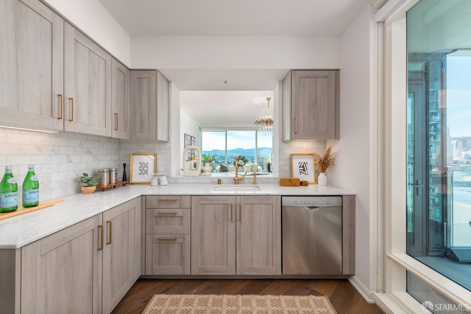 Detail Gallery Image 6 of 36 For 401 Harrison St 13b,  San Francisco,  CA 94105 - 2 Beds | 2 Baths