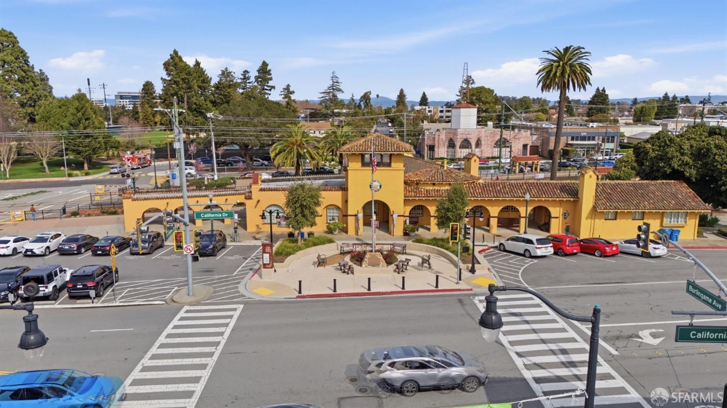 Detail Gallery Image 69 of 84 For 1408 Alvarado Ave, Burlingame,  CA 94010 - 4 Beds | 3 Baths