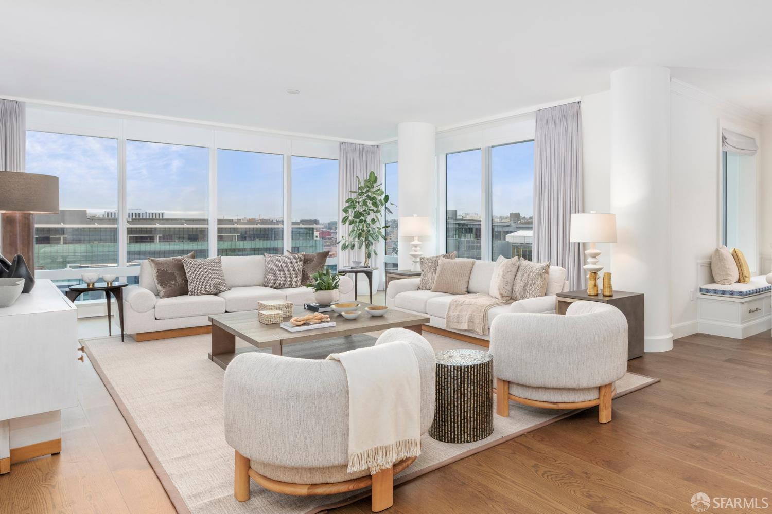 Photo #5: 426106837 Listing: Photo #5