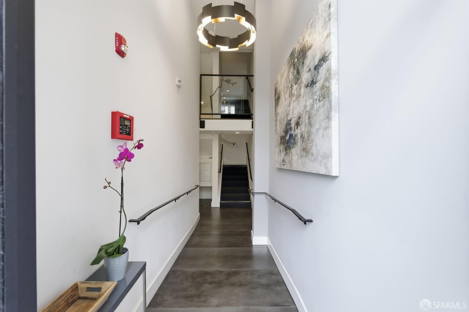 Detail Gallery Image 17 of 32 For 4171 24th St #201,  San Francisco,  CA 94114 - 2 Beds | 1 Baths