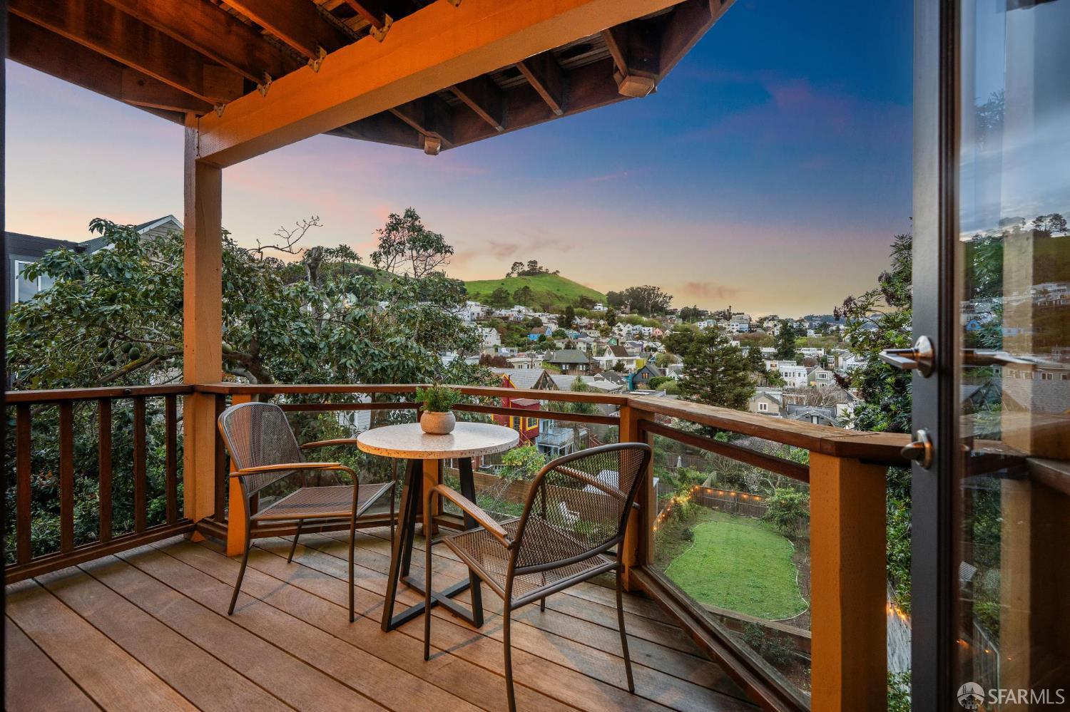 Detail Gallery Image 70 of 81 For 250 Peralta Ave, San Francisco,  CA 94110 - 4 Beds | 3 Baths