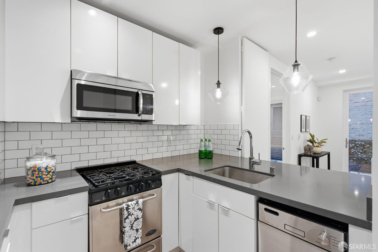 Detail Gallery Image 7 of 24 For 901 Bush St #103,  San Francisco,  CA 94109 - 1 Beds | 1 Baths