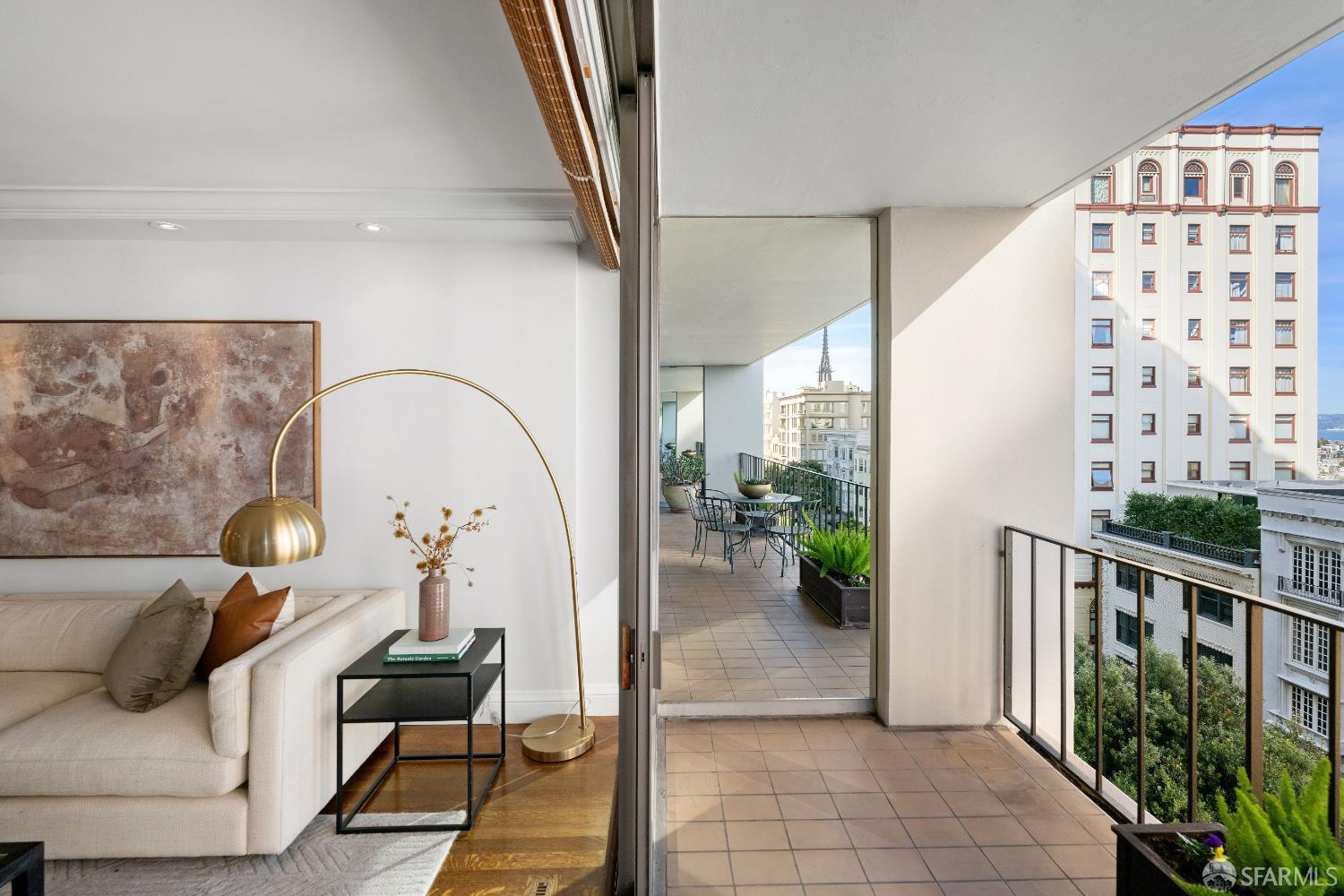 Detail Gallery Image 6 of 40 For 1333 Jones St #502,  San Francisco,  CA 94109 - 2 Beds | 2 Baths