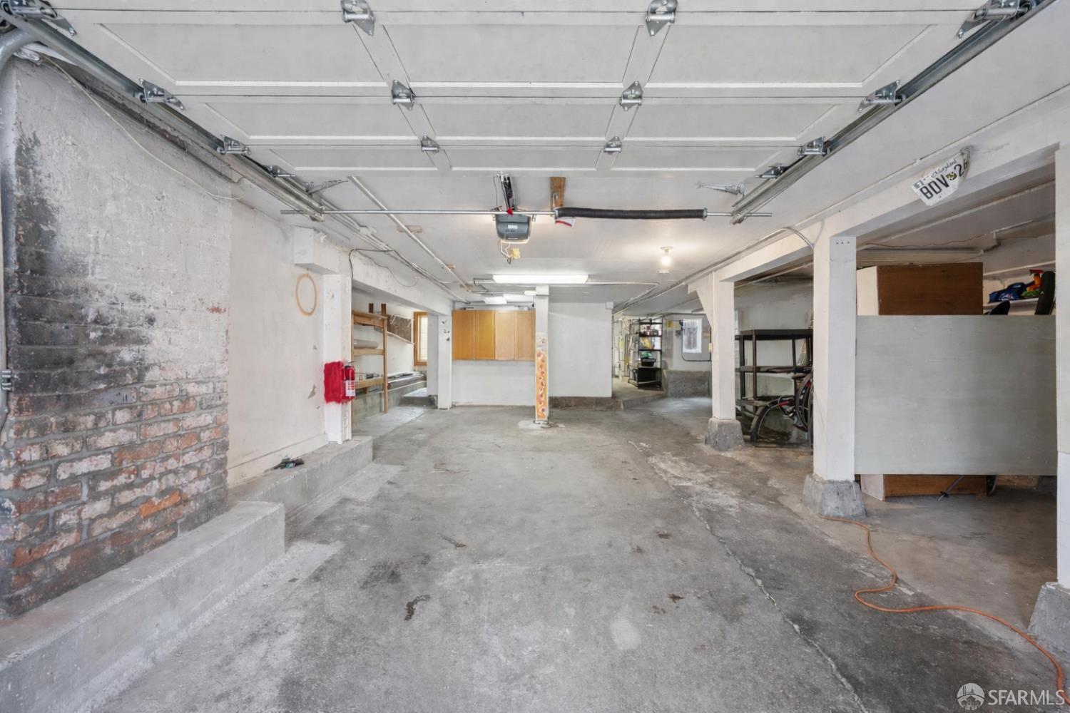 Photo #32: 426106138 Listing: Photo #32