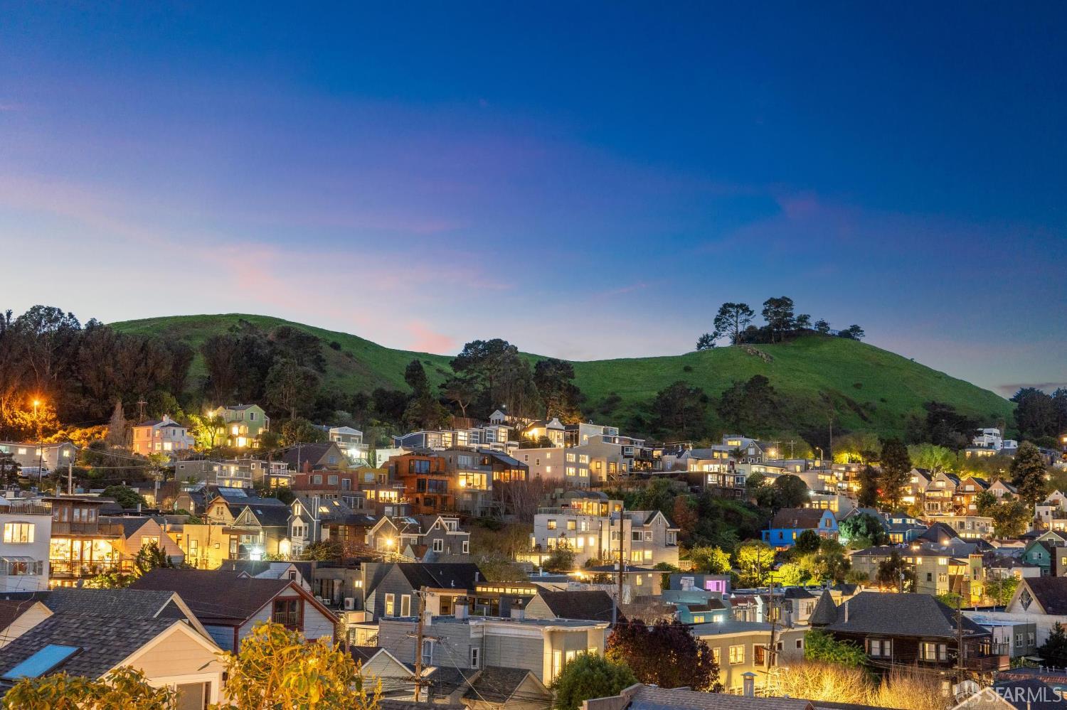 Detail Gallery Image 9 of 81 For 250 Peralta Ave, San Francisco,  CA 94110 - 4 Beds | 3 Baths