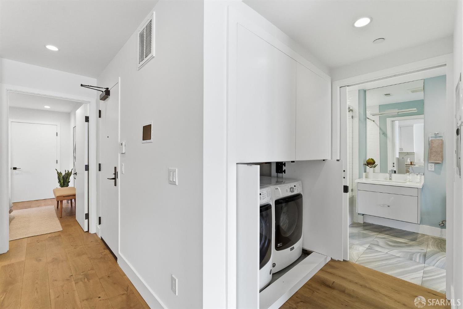 Detail Gallery Image 7 of 32 For 4171 24th St #201,  San Francisco,  CA 94114 - 2 Beds | 1 Baths