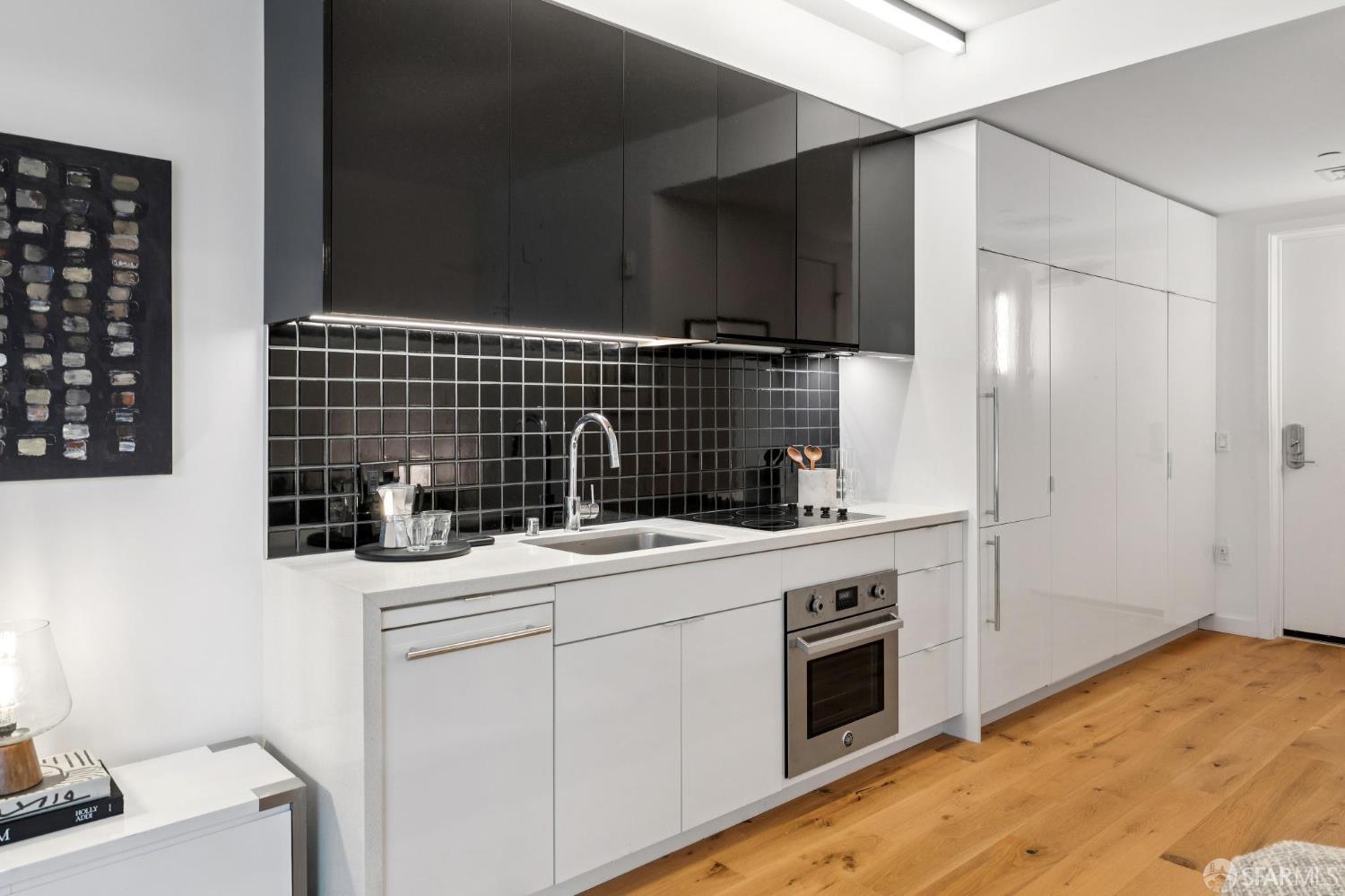 388 Fulton Street # 204