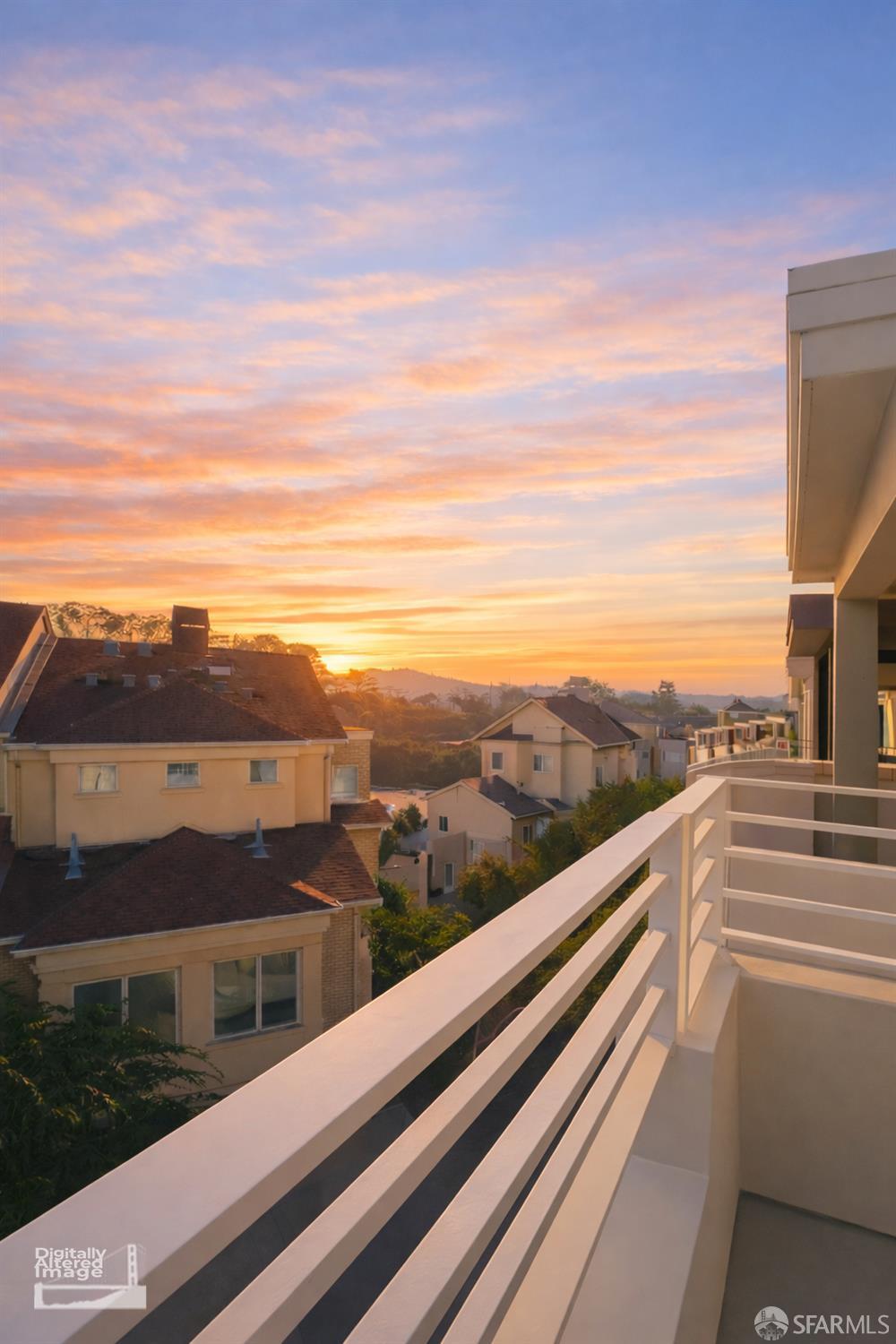 Detail Gallery Image 5 of 48 For 138 Summit Way #138,  San Francisco,  CA 94132 - 3 Beds | 2/1 Baths