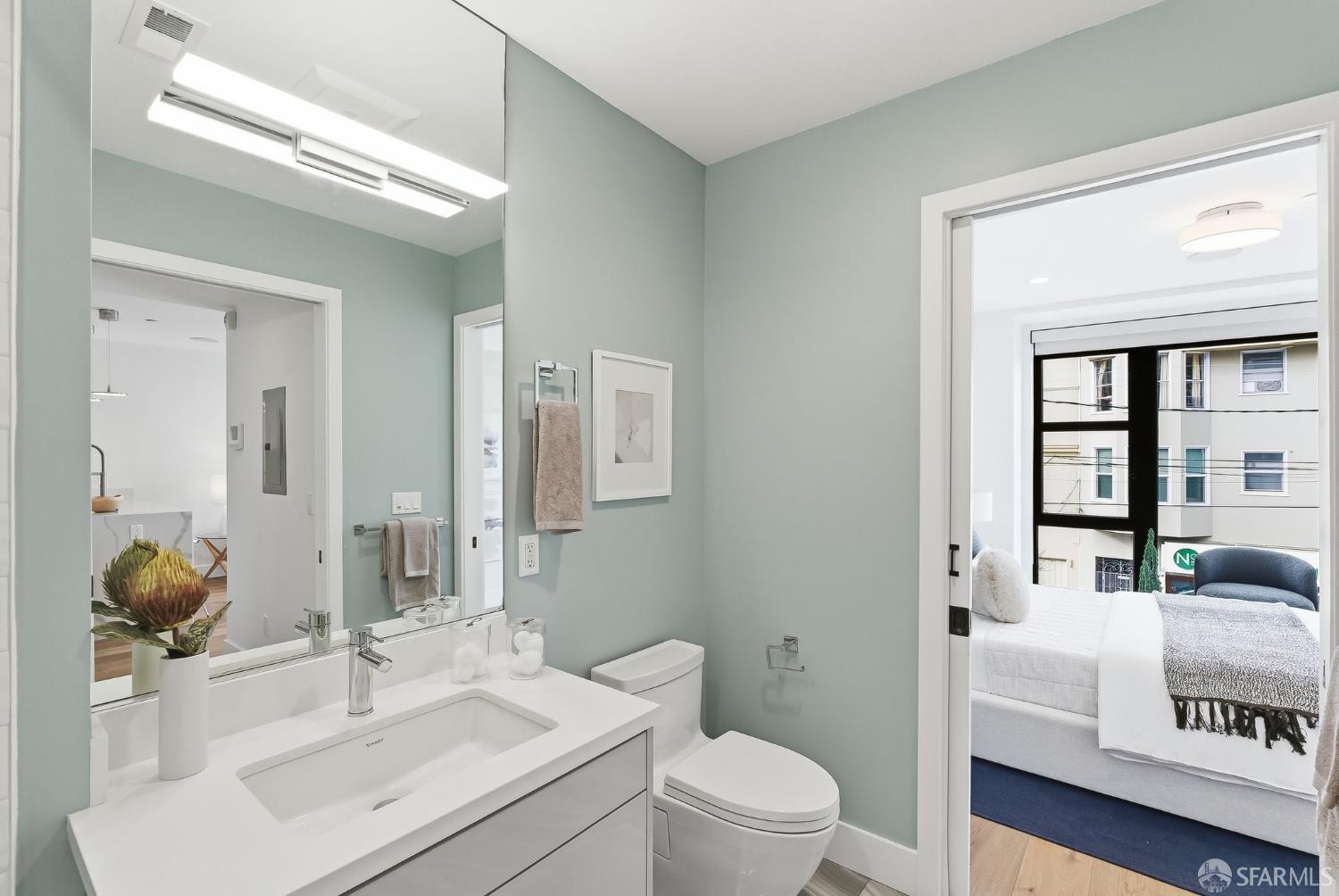 Detail Gallery Image 9 of 32 For 4171 24th St #201,  San Francisco,  CA 94114 - 2 Beds | 1 Baths